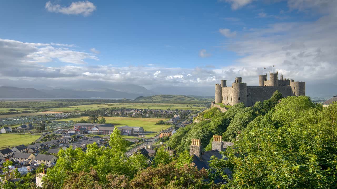 A view of the Harlech landscape on a cloudy day