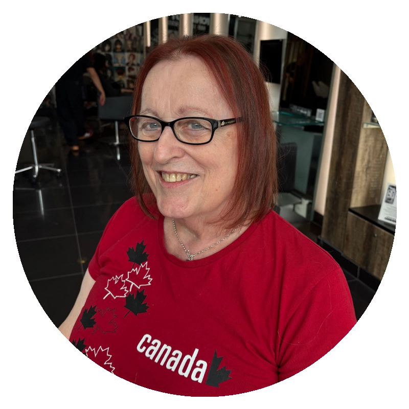 Judi Brown, aelod o banel hygyrchedd Trafnidiaeth Cymru