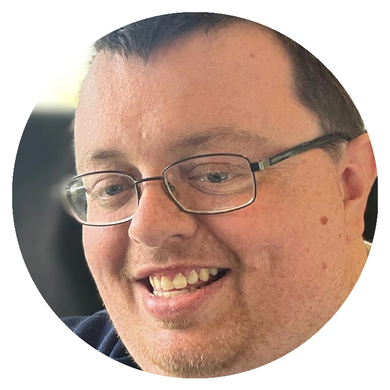 Mark Jones, aelod o banel hygyrchedd Trafnidiaeth Cymru