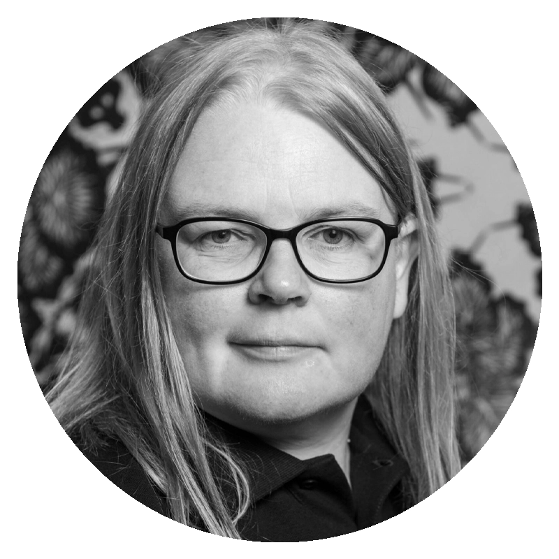 Tracy Austin, aelod o banel hygyrchedd Trafnidiaeth Cymru